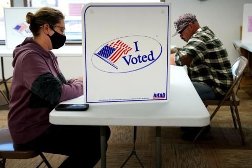  AI-Driven 'War Rooms' Take Centre Stage in India's 2024 Election Battleground