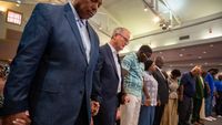 How Adam Hamilton Built a Megachurch Where People Can Disagree - The New York Times