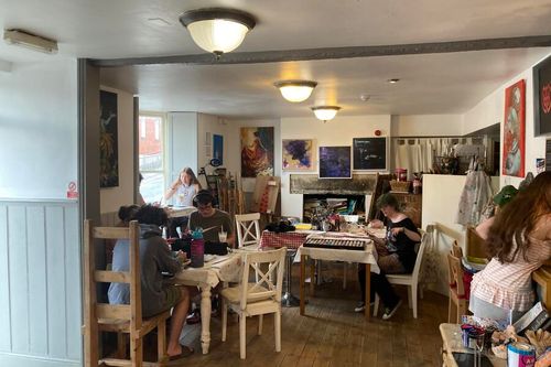 Mams Gallery
