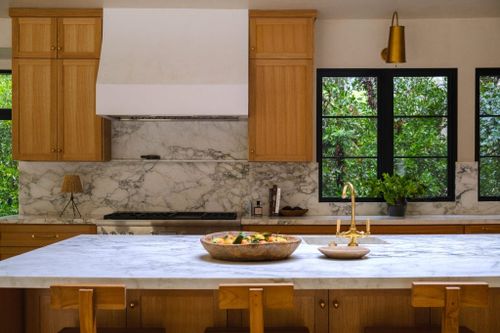 Kitchen backsplash trends 2026 by Decorilla designer Carly M.