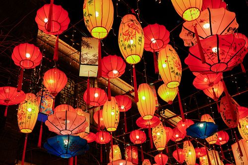 南京夫子庙秦淮风光带，老门东的灯会，花灯图片下载