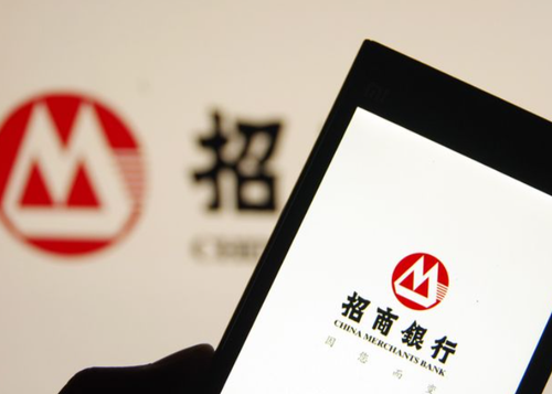 张坤爆买招行，跟随之？