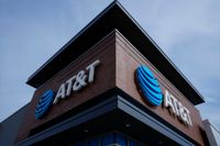 AT&T, Verizon, T-Mobile outages: What caused the cell phone outage?