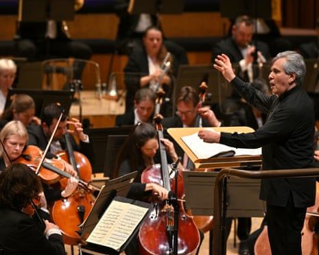 Antonio Pappano conducting the London Symphony Orchestra at Barbican Hall