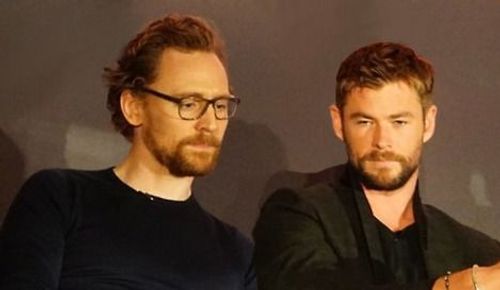 oh, really? | Chris hemsworth thor, Tom hiddleston, Chris hemsworth