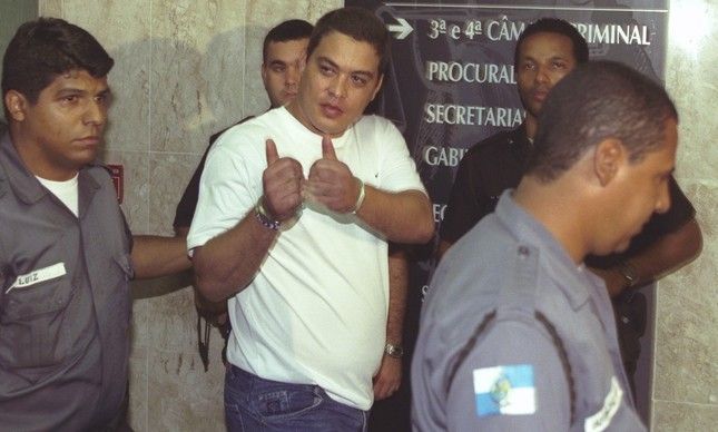 Uê no Fórum de Justiça, em agosto de 2002, semanas antes de ser morto