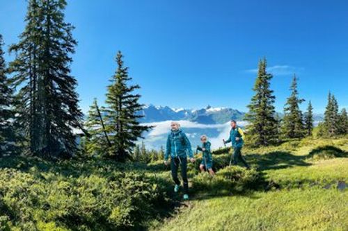 Piesenkofen Hiking Trail (Piesenkofener Wanderweg)