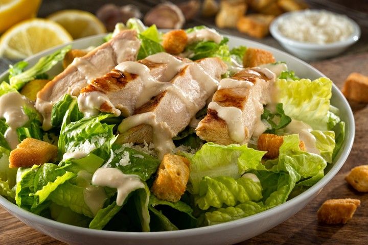 Ensalada César con Pollo