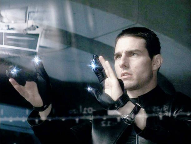 The movie "Minority Report", directed by Steven Spielberg. Based on the 1956 short story by Philip K. Dick. Seen here, Tom Cruise , at a pre-crime...