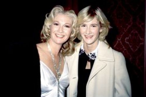 American actresses Diane Ladd and her daughter, Laura Dern attend the First Annual Actors Studio Awards Dinner at the Waldorf Hotel in New York, New York, November 5, 1980.
