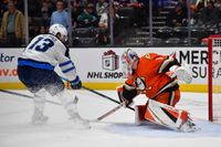 Line Combinations: Jets vs. Ducks - Yahoo Sports