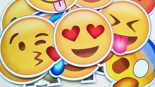 Las 10 mejores webs con emojis para copiar y pegar