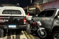 Suspeito sem CNH é preso após perseguição em alta velocidade e colisão em Macapá
