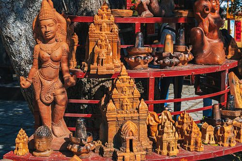 Buddhist clay figurines and ceramic pots on the towers of Po Nagar Cham in Nha Trang, Vietnam Buddhist clay figurines and ceramic pots on the towers of Po Nagar Cham in Nha Trang, Vietnam. vietnamese statues for sale stock pictures, royalty-free photos & images