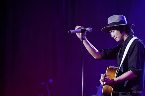 旅行团乐队南宁演唱会