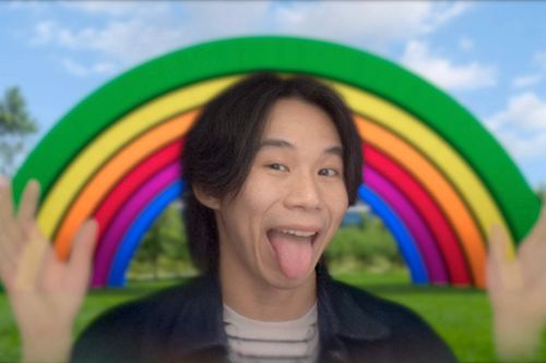 Gizmodo consumer tech editor Raymond Wong's new spatial persona captured with Vision Pro on visionOS 26