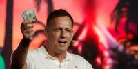 It seems Peter Thiel's fund timed a reported $200 million crypto spending spree perfectly