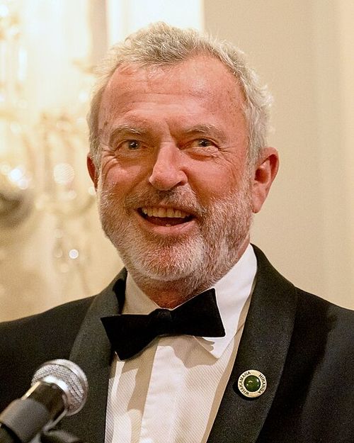 Sam_Neill_2022_(cropped).jpg