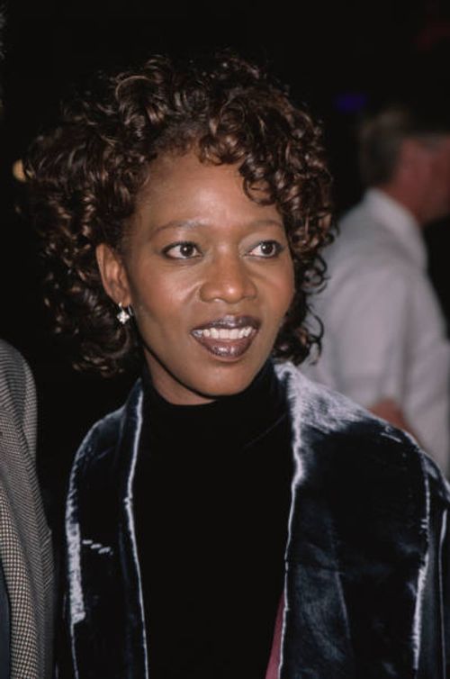 American actress Alfre Woodard attends the premiere of 'Beloved' in Los Angeles, California, USA, 12th October 1998.