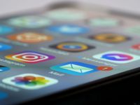 Top 5 Apps for Surfers