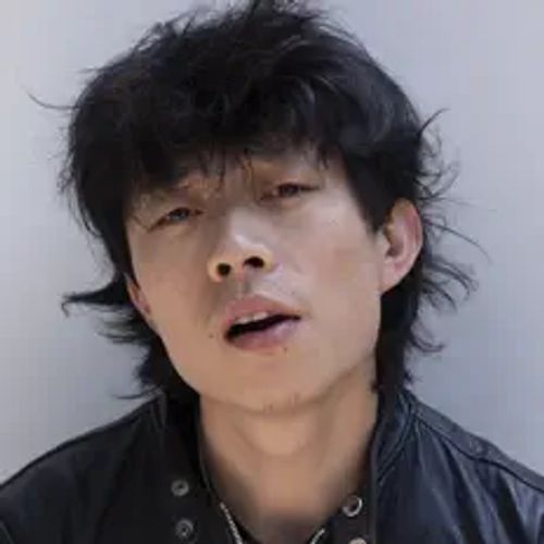 Listen to 赵雷, watch music videos, read bio, see tour dates & more!