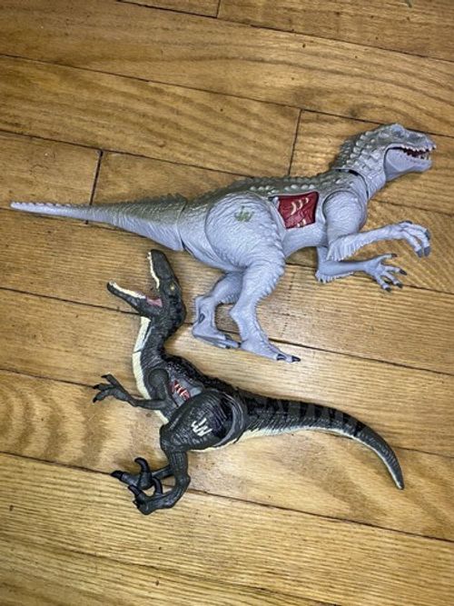 Jurassic World Battle Damage Indominus Rex, Blue Raptor Noise Lights 2015