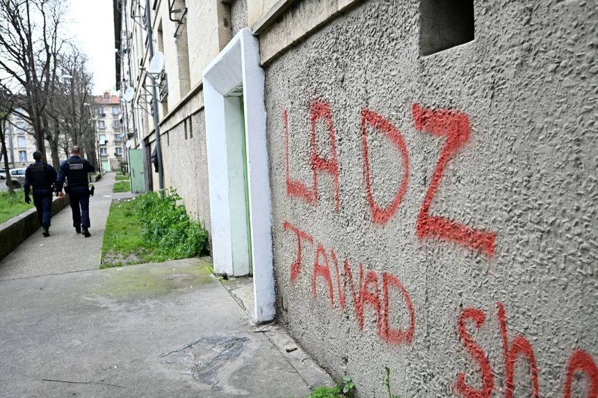 Tag de la DZ mafia en France