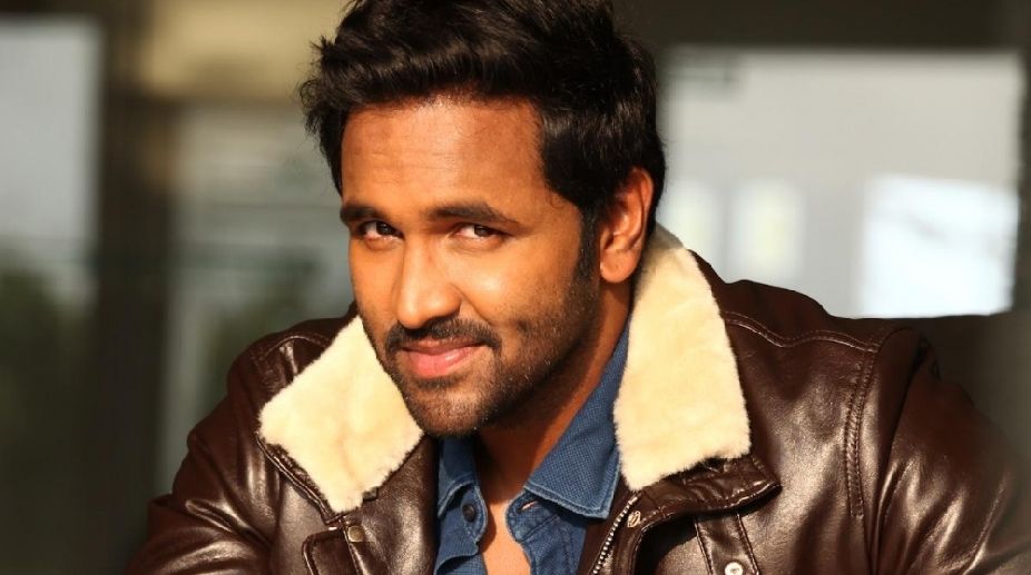 Vishnu Manchu to flaunt romantic avatar in 'Gayatri'