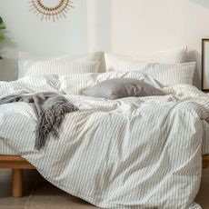 MooMee Striped Duvet Cover Set 100% Washed Cotton Linen Like Textured Breathable Durable Soft Comfy (White Dark Grey Wide Stripes, King 104"x90")