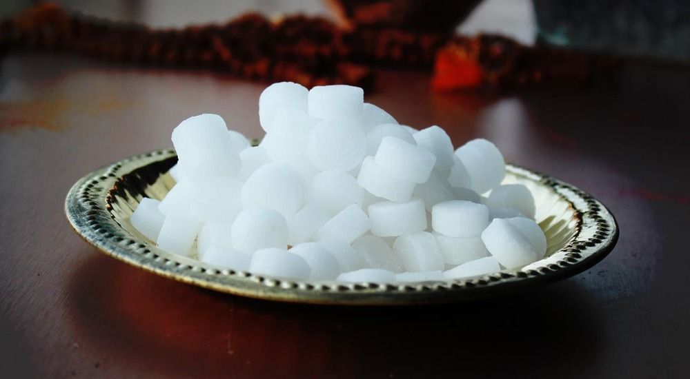 Use of camphor is beneficial for hair and skin, know its many benefits