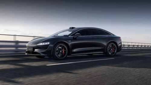 智界 新S7 鎏金黑