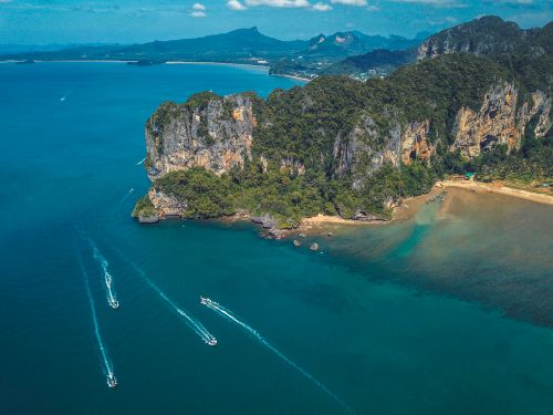 Hat Noppharat Thara-Mu Ko Phi Phi National Park