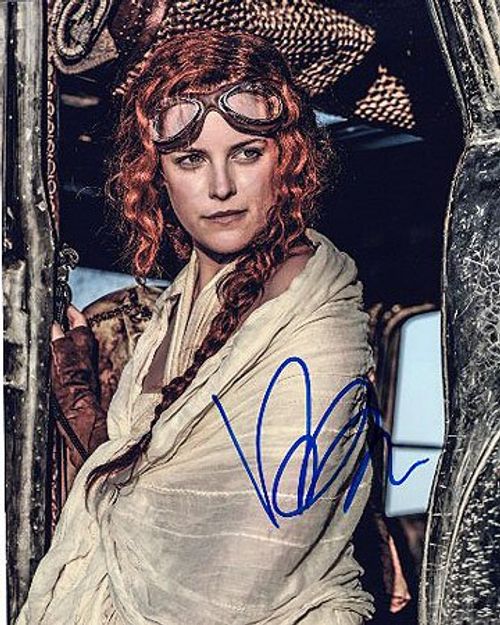 RILEY KEOUGH (Mad Max: Fury Road) 8x10 Female Celebrity Photo Signed In-Person