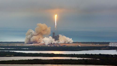 Le réseau satellitaire mondial de SpaceX a désormais un nom : Starlink