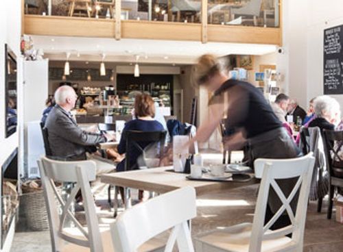 Morris & Brown Café