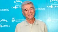 Tom Dreesen, Stand-Up Comic and Sinatra’s Opening Act, Dies at 87 - The Hollywood Reporter