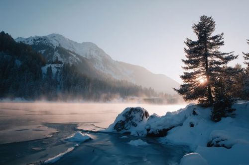 Frozen Lake and Beautiful Winter Mountain Nature Free Image