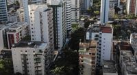 Inadimplência de aluguel recua em junho, mas imóveis de pequenos negócios preocupam