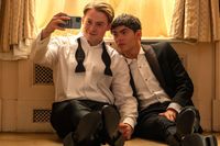 ‘Heartstopper’ stars on saying goodbye to series and returning to the site of their first kiss - Entertainment Weekly