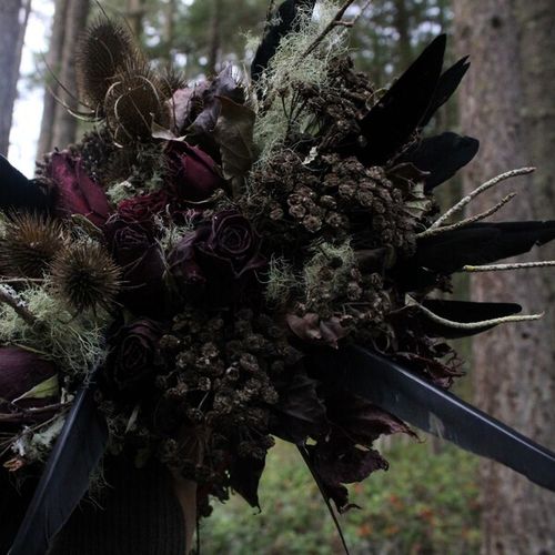 dried flower bouquet, dark purple bouquet, crow bouquet, moody bouquet, black bouquet, elopement flowers, memorial flowers, rose, burgundy