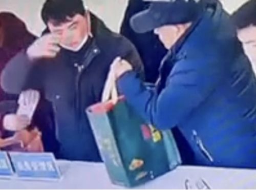 “这张照片……能给我吗？”