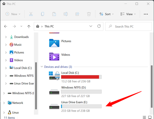 The Ext4 partitioned drive mounted as a regular drive in File Explorer.