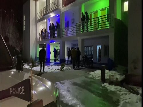  Three Found Dead in Bhaderwah Guesthouse; Asphyxiation Suspected