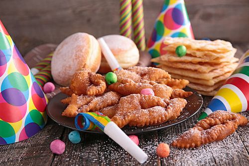 pastry karneval - fasching essen stock-fotos und bilder