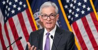 Dow Jones Futures Rise After Stocks Shrug Off Powell; Super Micro Flashes Buy Signal | Investor's Business Daily