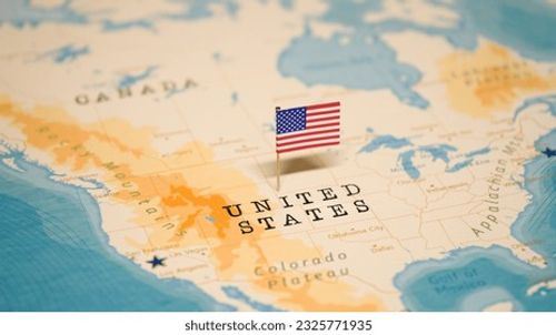 세계 지도에 있는 미국 국기. 스톡 사진
