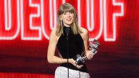 MTV Video Music Awards: Taylor Swift Wins Video of the Year, Madonna Nabs Seven Trophies - The Hollywood Reporter