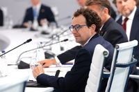 Trump’s Anthropic restrictions rattle U.S. allies as AI leaders gather at G-7 - The Washington Post