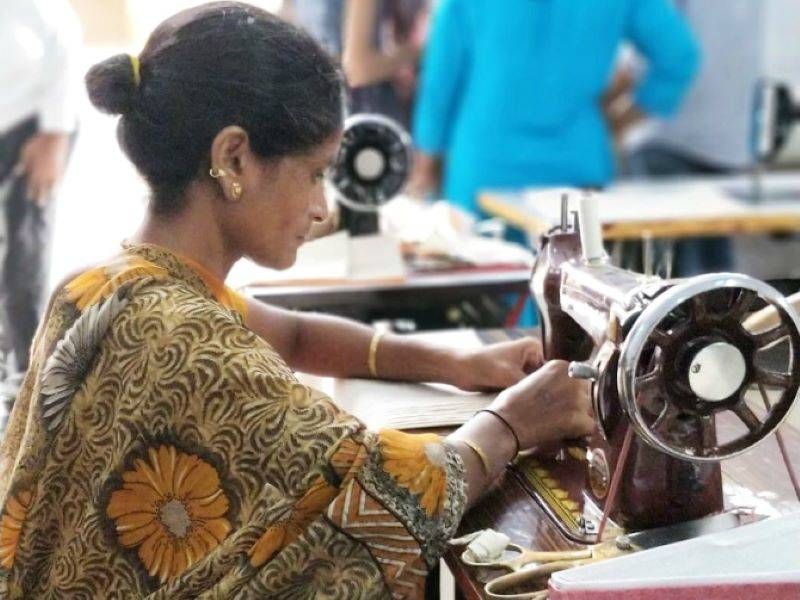 Modi government is giving Silai Machine to women for free, read full details