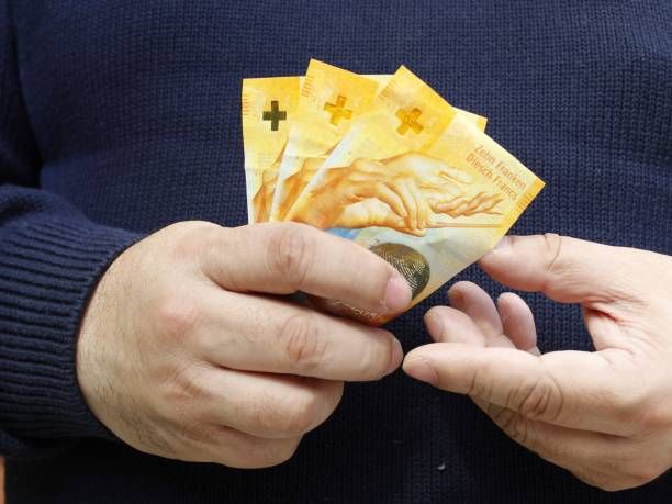 Aumentano i salari medi in Svizzera